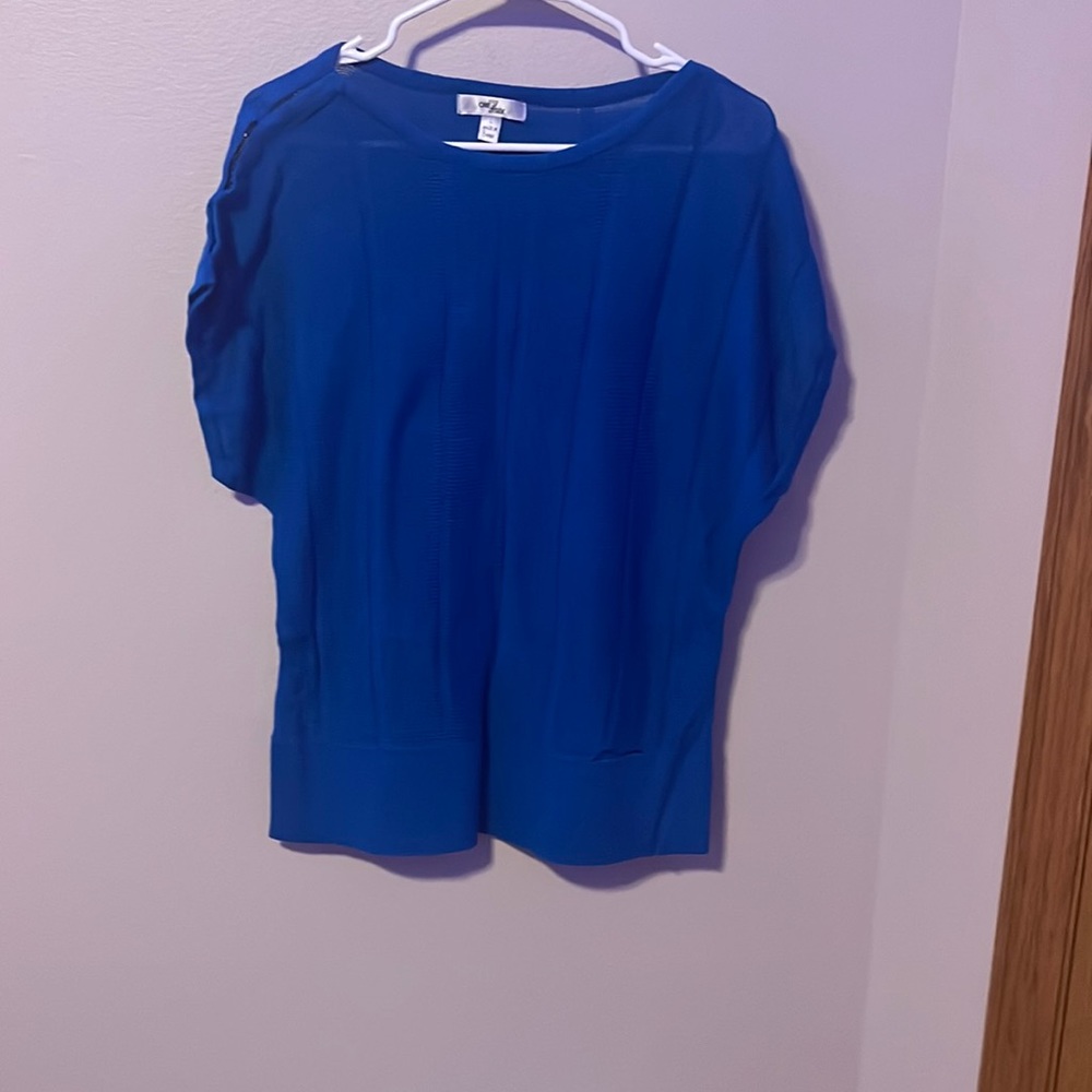 One7six blue shirt with small hole